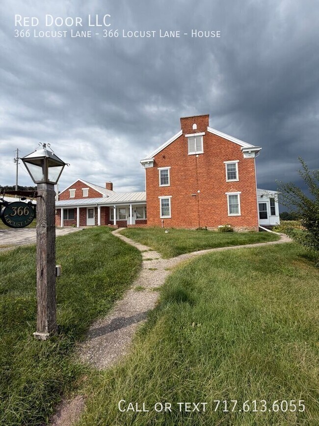 Foto del edificio - 366 Locust Ln