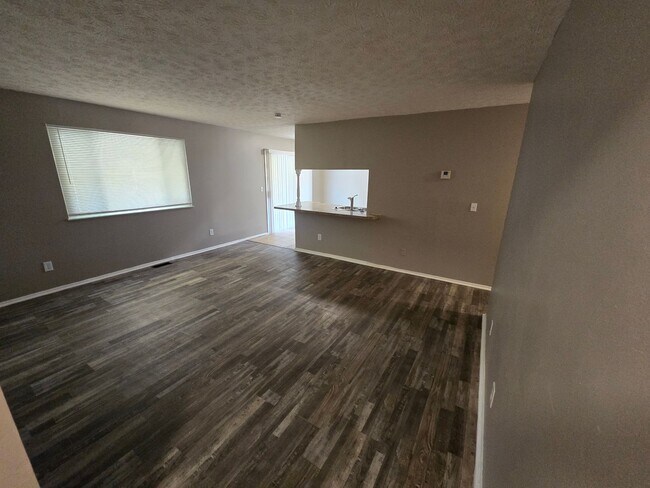 Foto del edificio - 4 Bedroom House