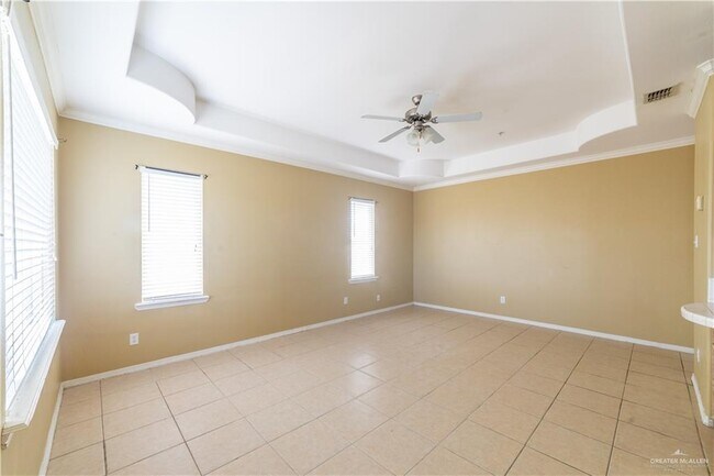 Foto del edificio - 800 W Hall Acres Rd