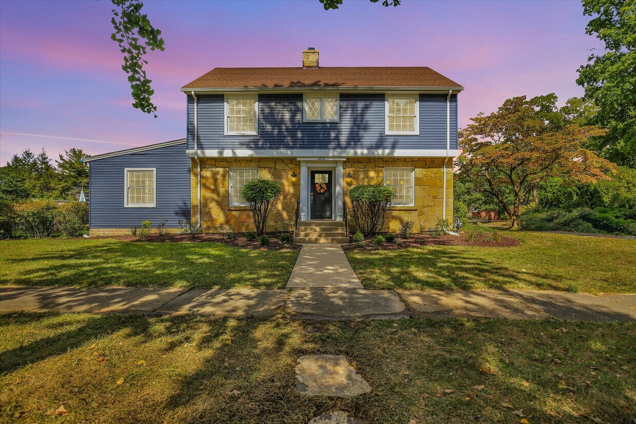 Foto principal - 1212 W Healey St