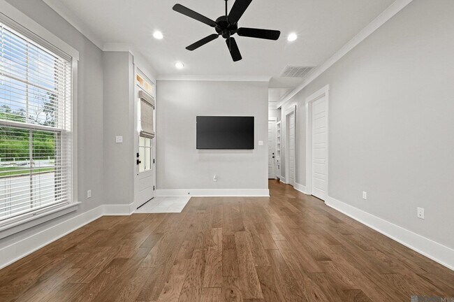 Foto del edificio - 306 St Thomas Ln