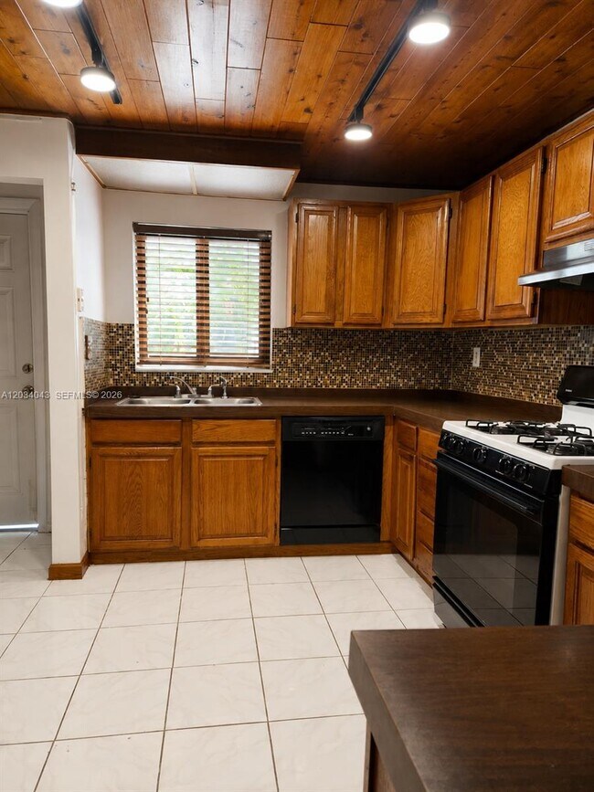 Foto del edificio - 6521 SW 114th Ave