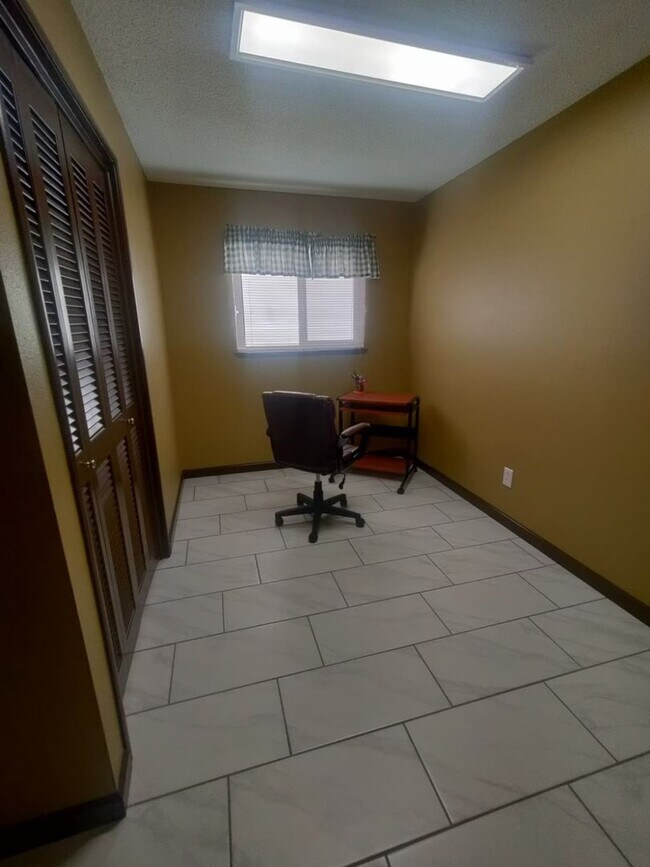 Foto del edificio - Merced County | Vaishali's Home - Patricia Ln @ Merced