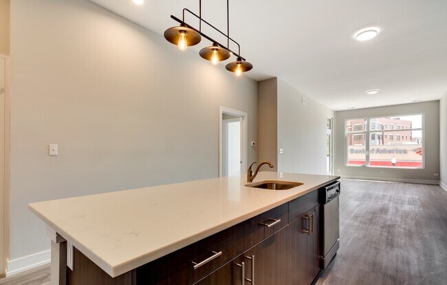 Foto del edificio - 3220 N Lincoln Ave
