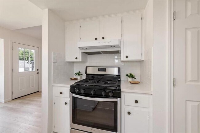Building Photo - 513 Oat Meadow Dr
