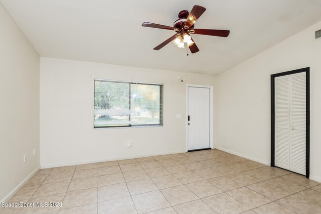 Building Photo - 811 Airport Ave SE