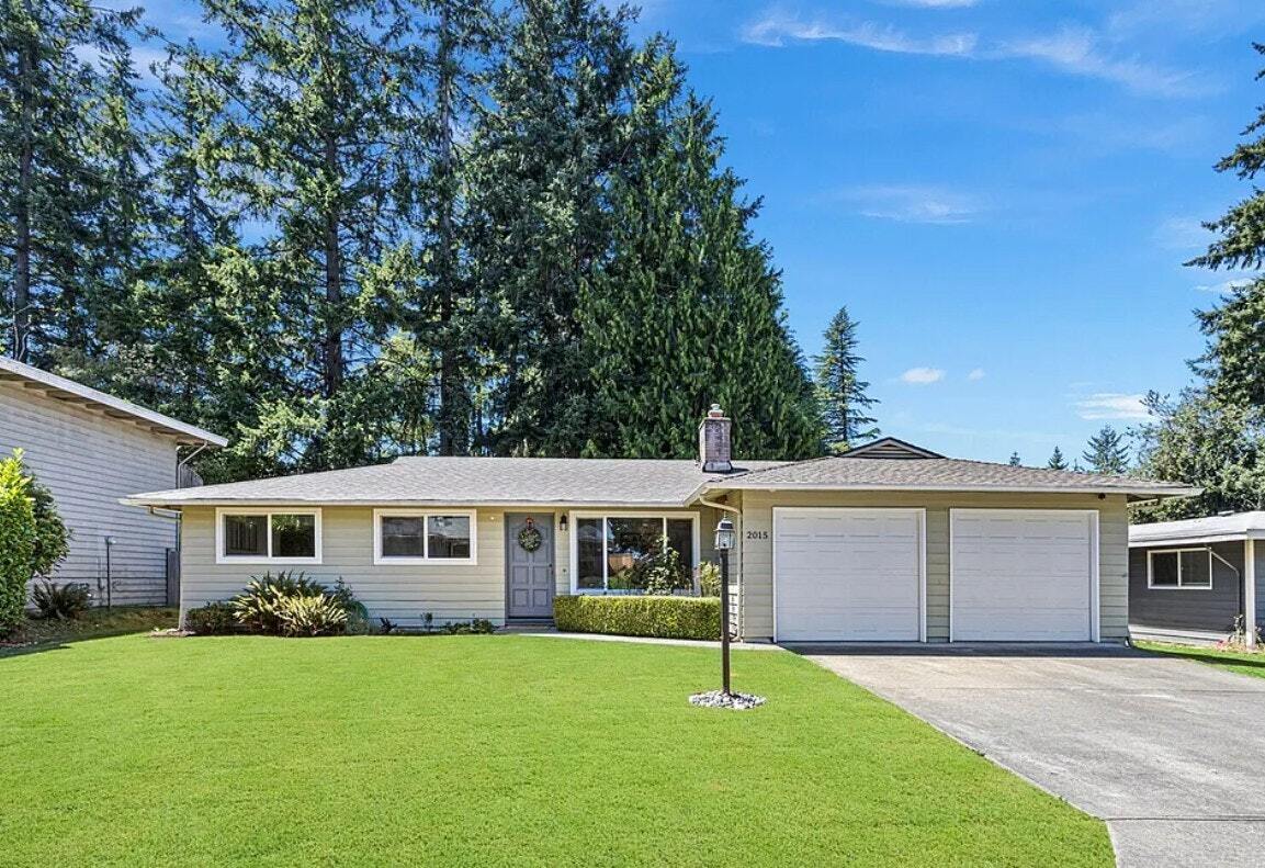 Foto principal - 2015 168th Ave NE