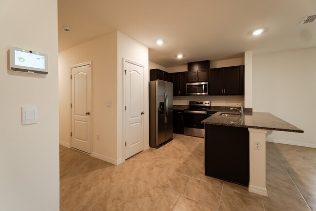 Foto del edificio - 2331 Gifford Dr