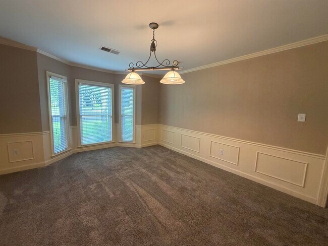 Foto del edificio - 956 Rolling Oaks Ln