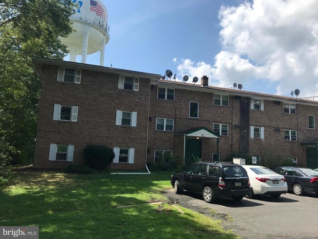 Foto del edificio - 30 Garfield Ave