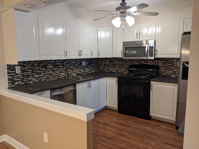 19 Oakridge Dr, Langhorne, PA 19047 Condo for Rent in Langhorne, PA