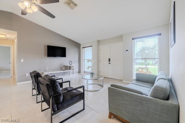 Building Photo - 1121 SW 47th Terrace