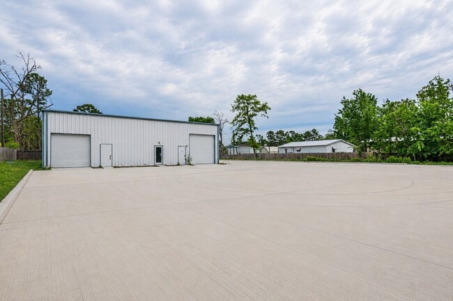 Building Photo - 22316 E Martin Dr