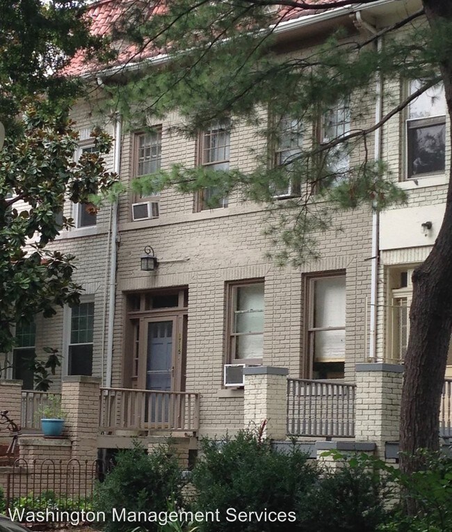 Building Photo - 1715 Lanier Pl NW