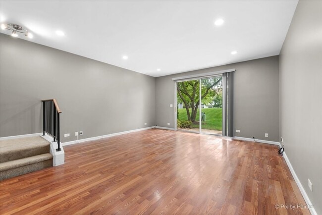 Building Photo - 2813 Odlum Dr