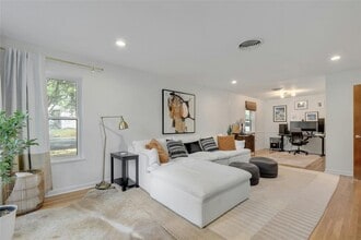 Building Photo - 1500 Northridge Dr