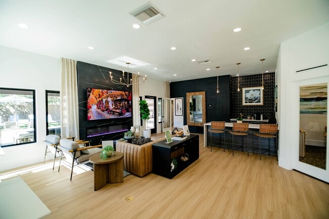 Building Photo - Luma Apartments