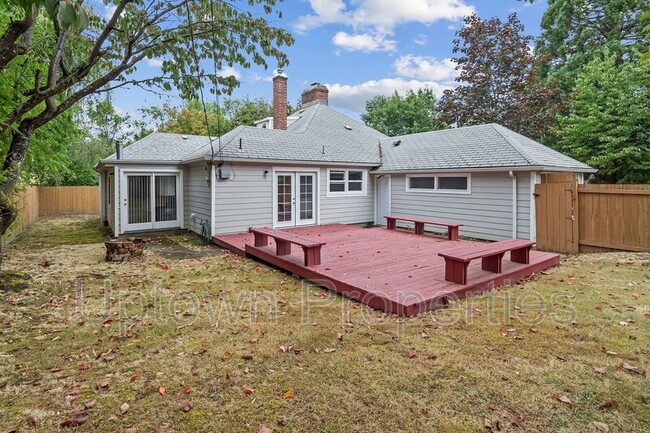 Photo - 9520 SW Cypress St House