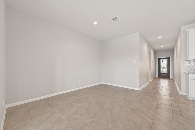 Foto del edificio - 7558 Highland Chase Dr