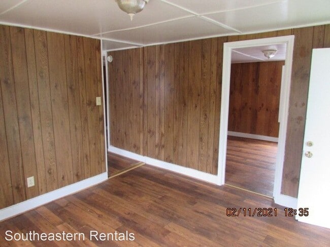 Building Photo - 2 br, 1 bath House - 2437 Connor Rd