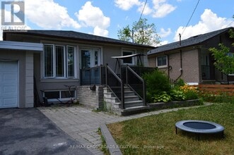 Building Photo - 44 Romulus Dr