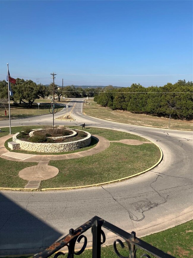 Foto del edificio - 5806 Circulo Dr