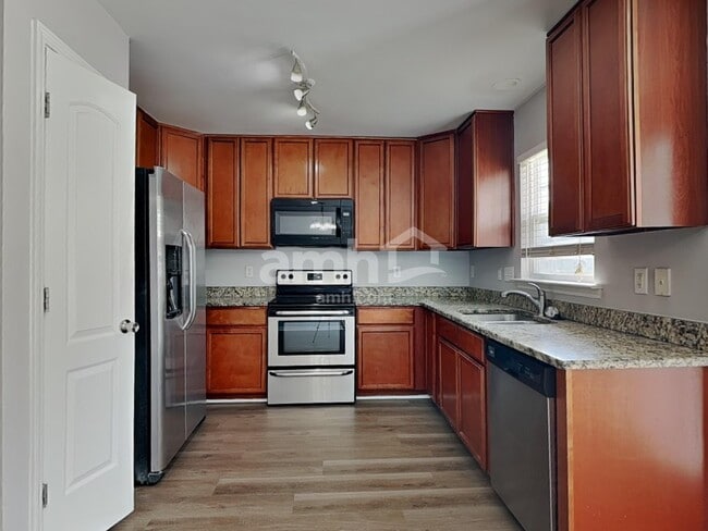 Building Photo - 1107 Sweet Gale Dr