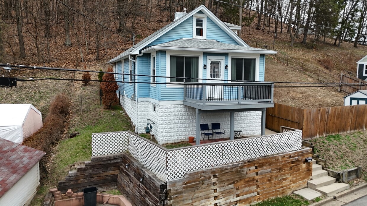 Photo - 798 Valley Rd (Ambridge, PA)