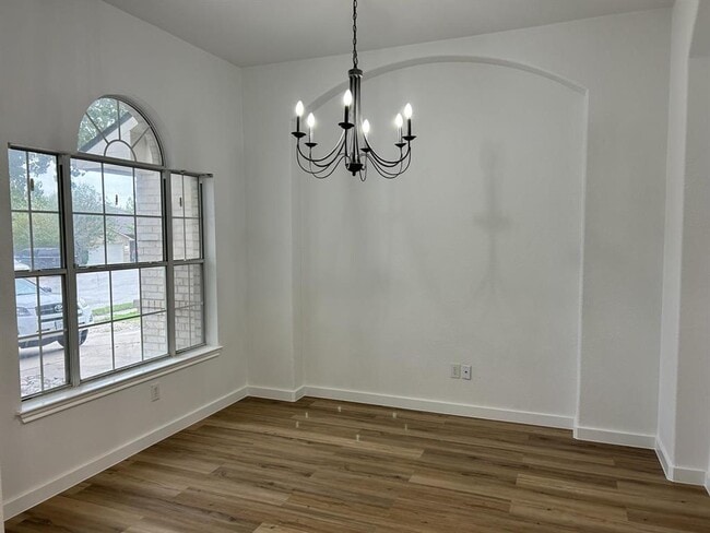 Building Photo - 1506 Cosmos Way