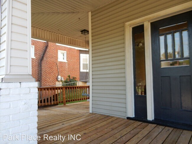 Building Photo - 3 br, 2 bath House - 1722 Memorial Ave SW