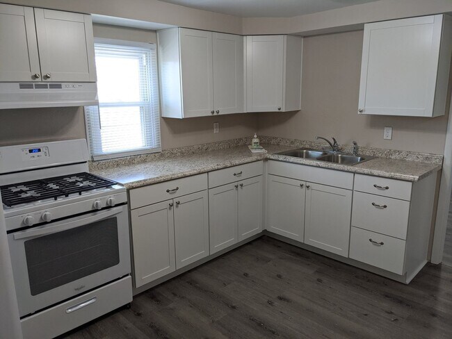 Foto del edificio - 1826 W 8th St