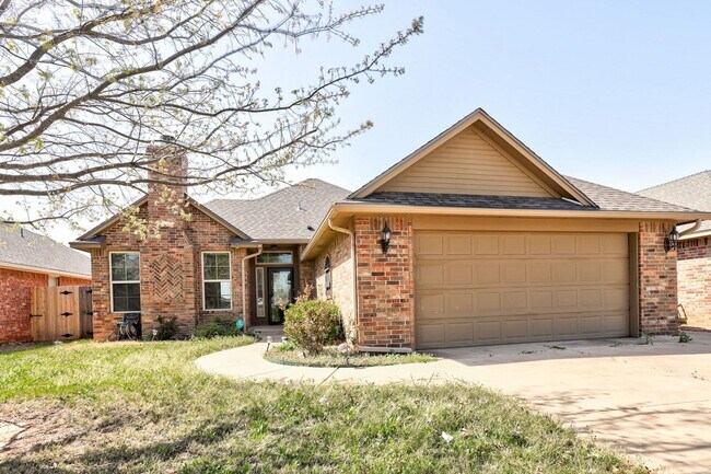 Building Photo - Charming 3-Bedroom / 2-Bathroom Home!