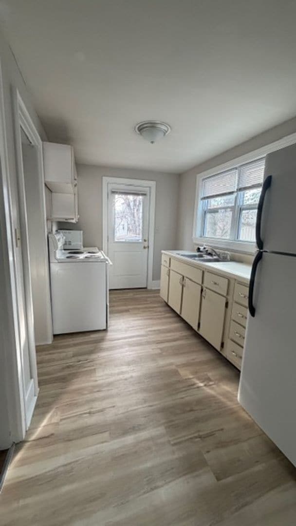 Foto del edificio - 5 Calvin Ln