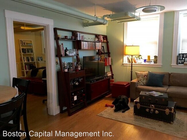 Building Photo - 1 br, 1 bath House - 5 Fuller St. #5B