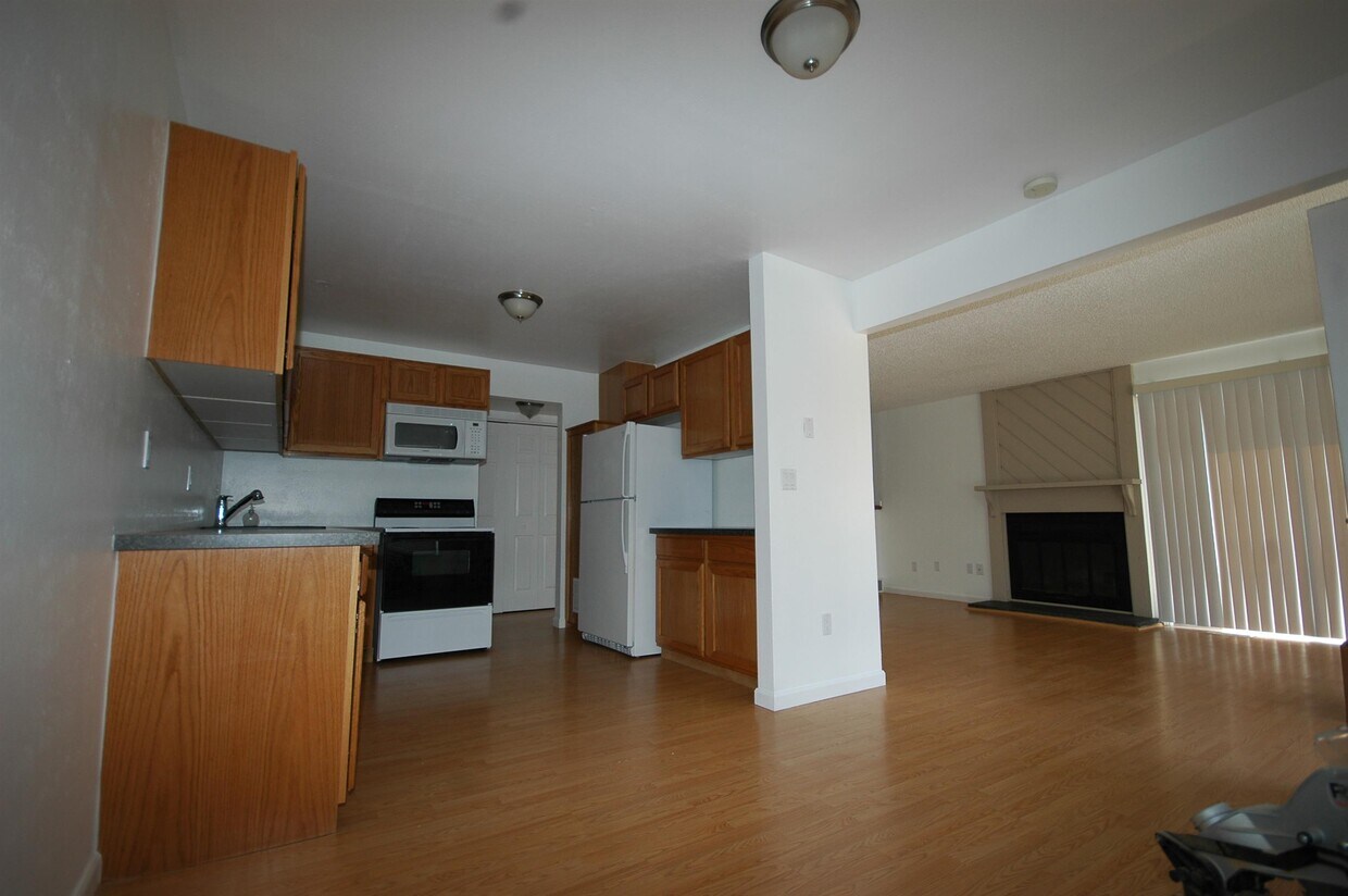 Foto principal - 11910 Madison Pl