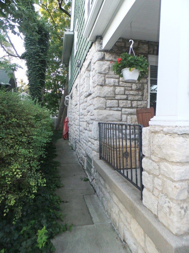 1848 W 5th Ave Unit 1848, Grandview Heights, OH 43212 Condo for Rent