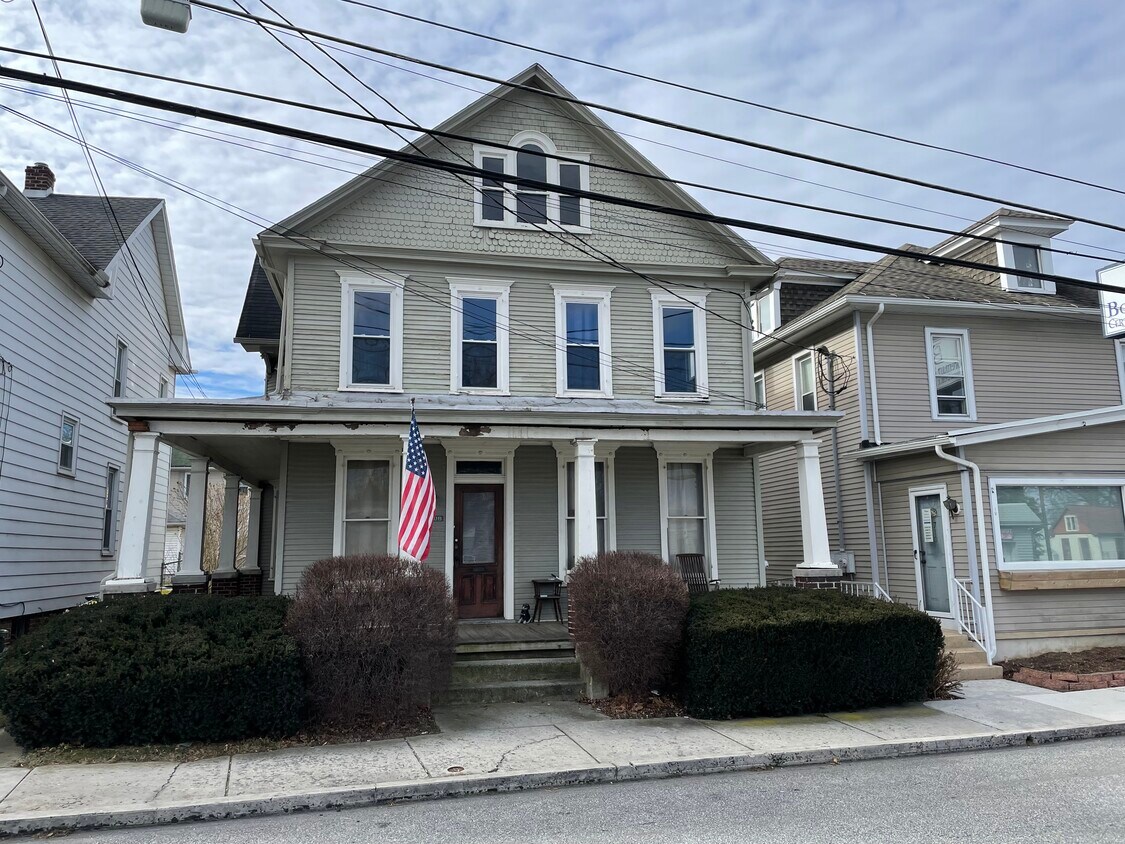708 Bridge St Unit 2ND FLOOR, New Cumberland, PA 17070 Apartments in