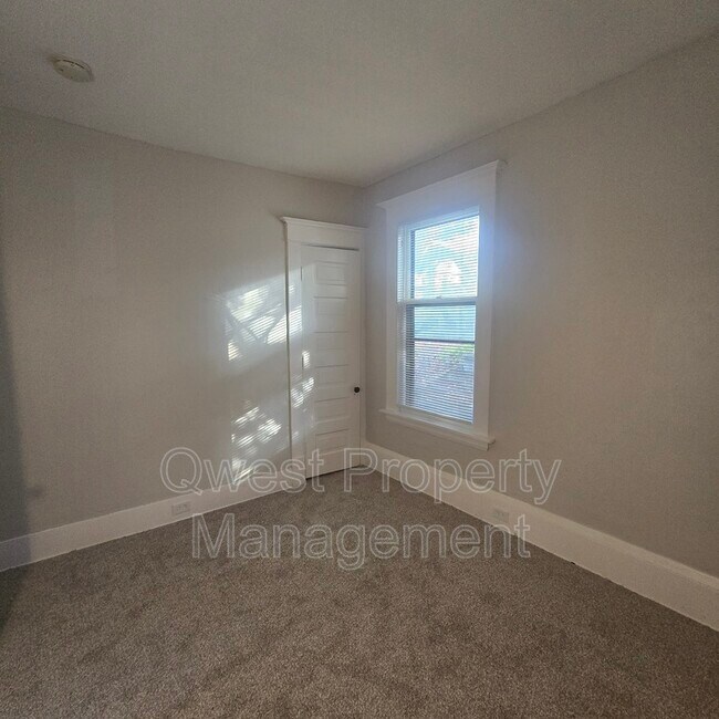 Foto del edificio - 424 Lafayette Ave SE