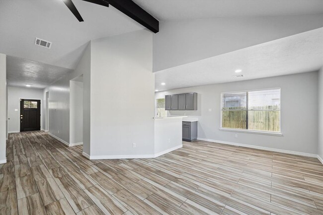 Foto del edificio - 23902 Goodfellow Dr