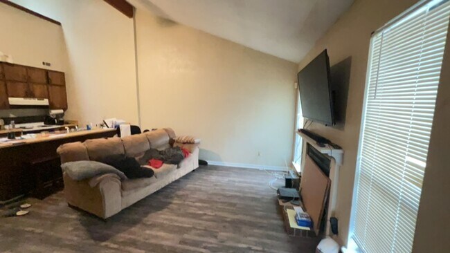 Foto del edificio - 1201 Chee Ln