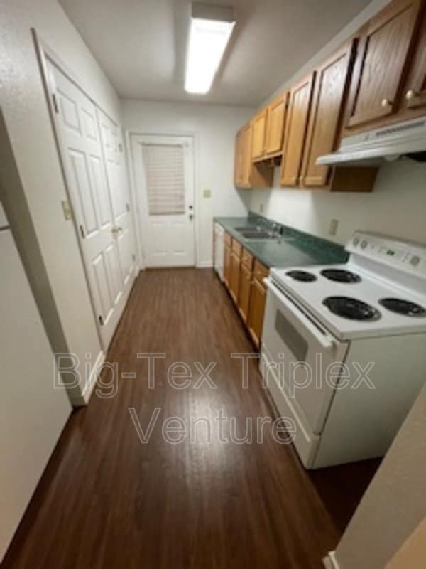 Foto del edificio - 282 N Pecan St