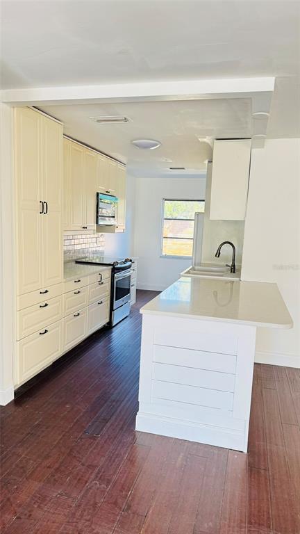 Foto del edificio - 3661 Sterling Rd