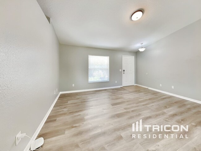 Building Photo - 291 Lake Eloise Pointe Blvd