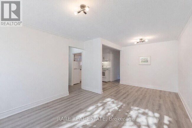 Photo du bâtiment - 352 Hopewell Ave