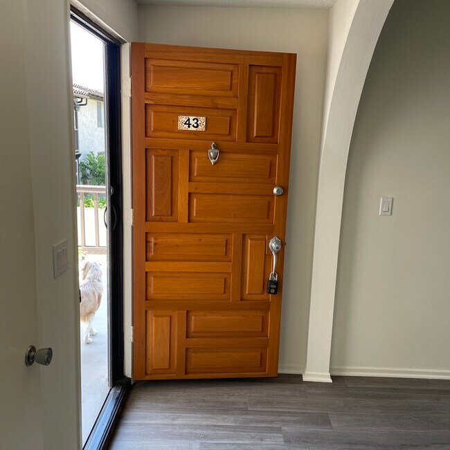 Foto del edificio - Los Robles - Senior 55+