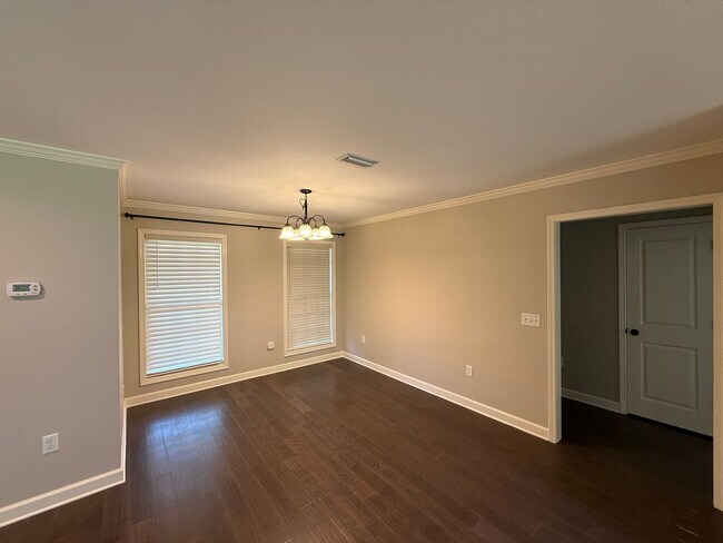 Foto del edificio - Available February!