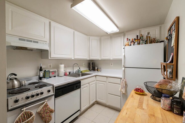 Foto del edificio - 1809 T St NW