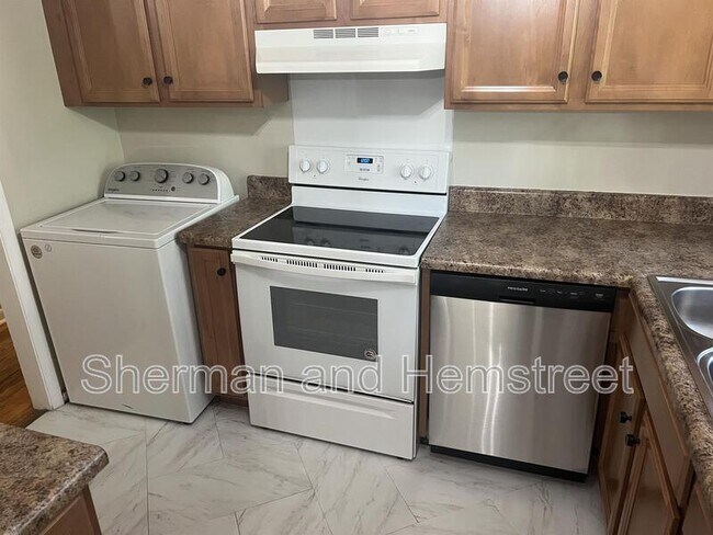 Foto del edificio - 106 Rosemary Ln