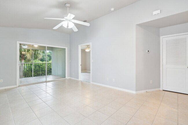 Foto del edificio - 26693 Little John Ct