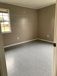 Foto del edificio - 124 Burrow Dr